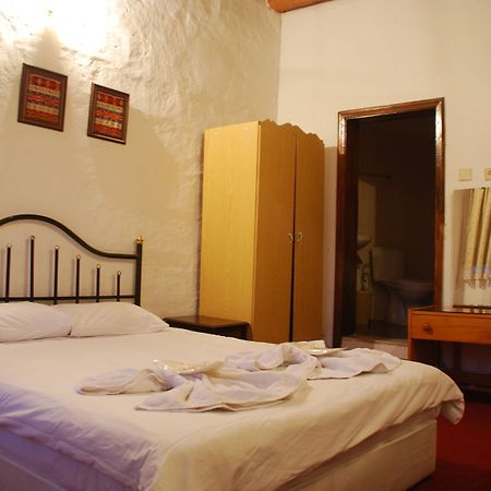 Yasin'S Place Backpackers Cave Hostel Göreme Esterno foto