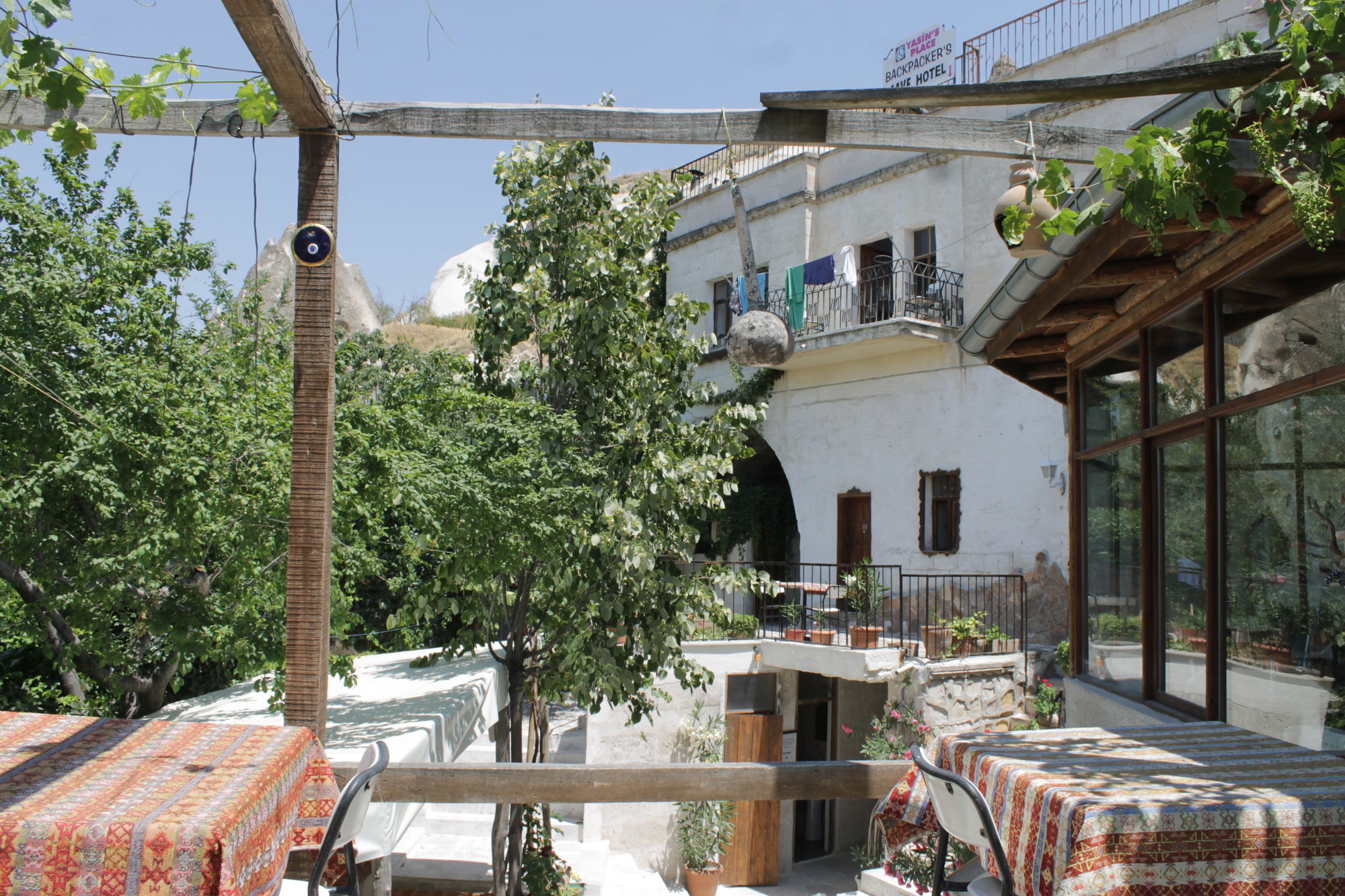 Yasin'S Place Backpackers Cave Hostel Göreme Esterno foto