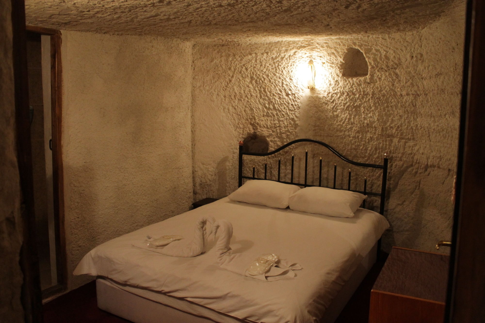 Yasin'S Place Backpackers Cave Hostel Göreme Esterno foto